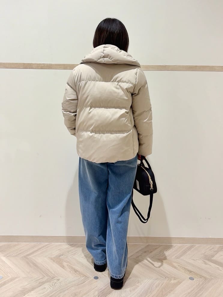 だいちゃさんの「SHOO･LA･RUE｜【撥水/洗える】ショートフーディーダウン」を使ったコーディネート