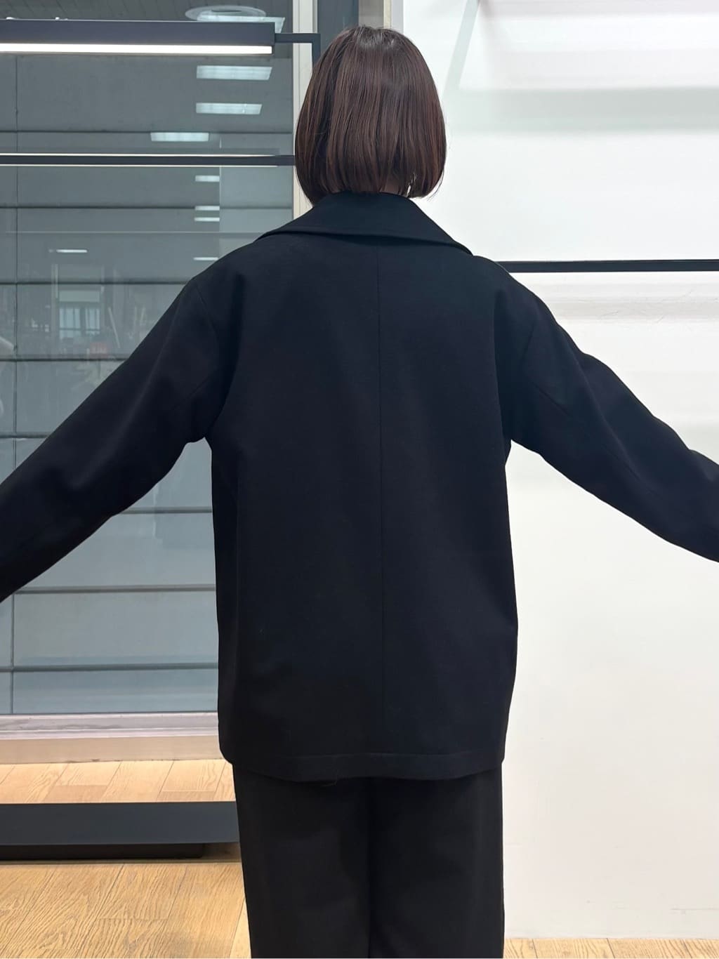asamiさんの「INDIVI｜【褒められパンツ／ウール混】ウォームウール ワイドパンツ」を使ったコーディネート