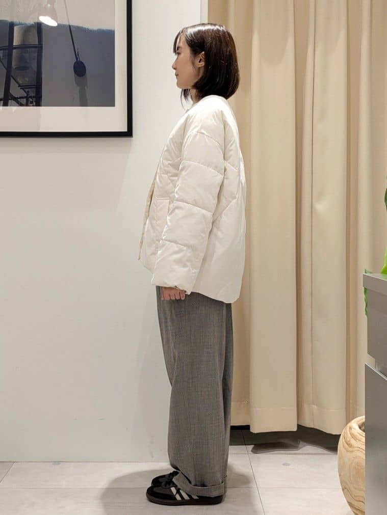 なめさんの「THE SHOP TK｜きれいめにもカジュアルにも ノーカラーキルトジャケット」を使ったコーディネート