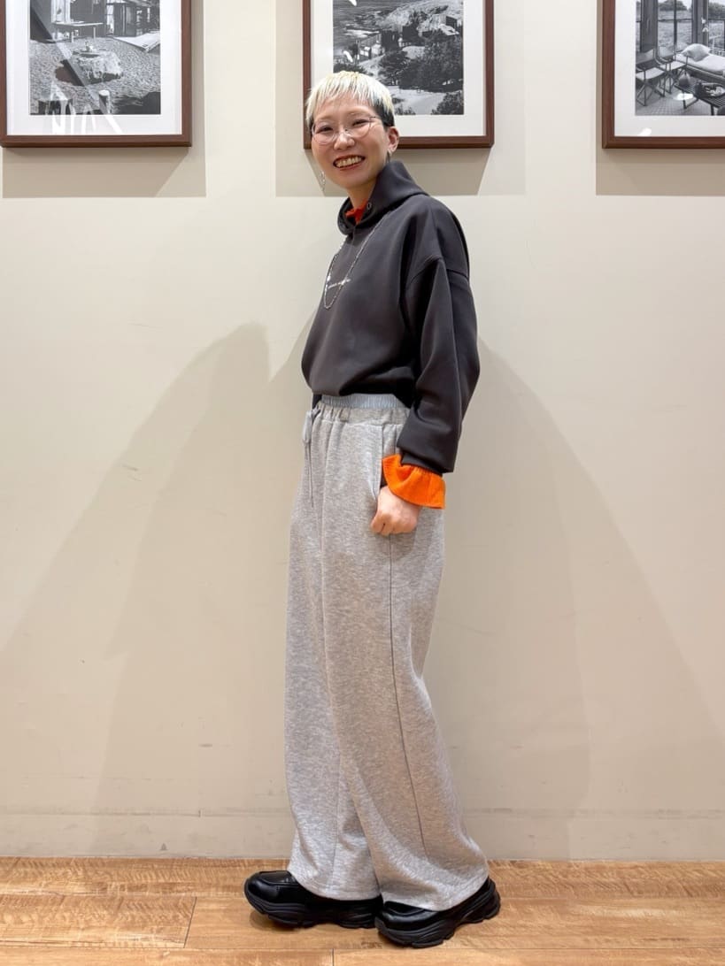 Ayumiさんの「SHOO･LA･RUE｜【洗濯機可/S-LL】ほどよいゆとりの もちっとやわらかリブニット」を使ったコーディネート