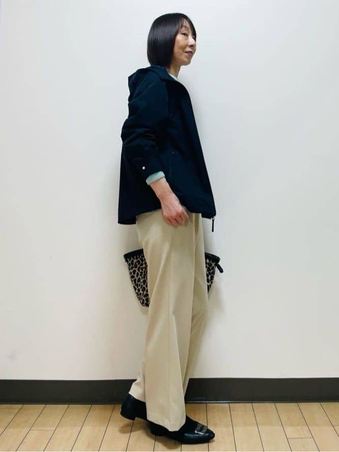 Riiさんの「Reflect｜【ライトアウター／キレイ見え／気軽な羽織に◎】スポーティライトアウター」を使ったコーディネート