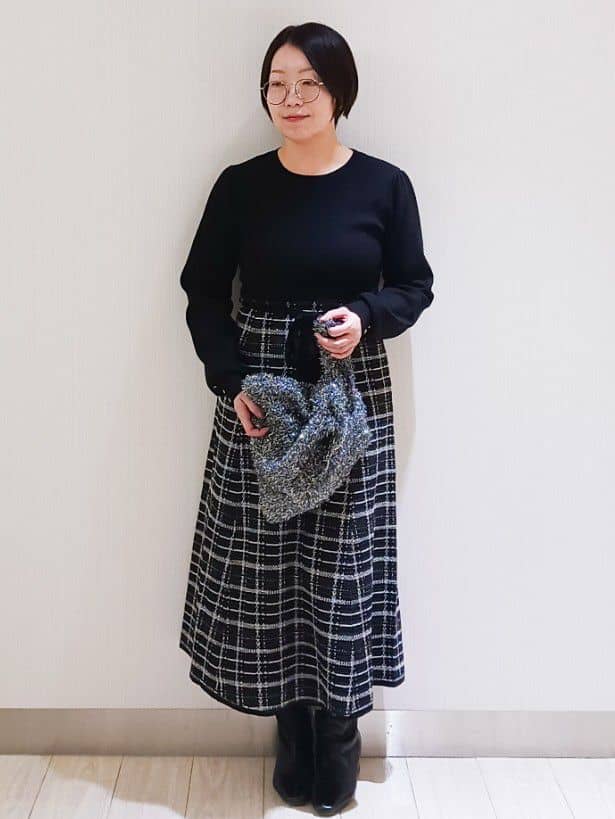 KaHoさんの「index｜チェックラメジャカードニットワンピース」を使ったコーディネート