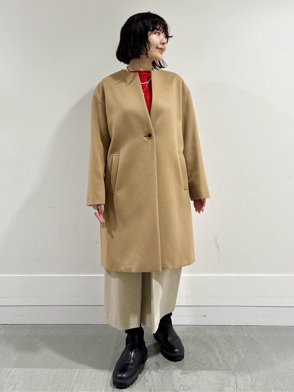 モエカさんの「UNTITLED｜【アンサンブル可/洗える】シルクウールカシミヤ ドルマンスリーブニット」を使ったコーディネート