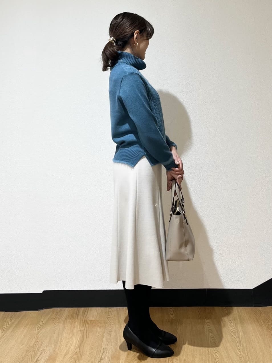 ayaさんの「Reflect｜【ほんのりラメ感◎】ふわふわフェザーヤーンハイネックニット」を使ったコーディネート