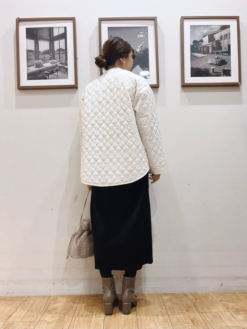 mariさんの「SHOO･LA･RUE｜【洗濯機可/S-LL/撥水】ゴールドパーツで上品に 大人が着たい ノーカラーキルトジャケット」を使ったコーディネート