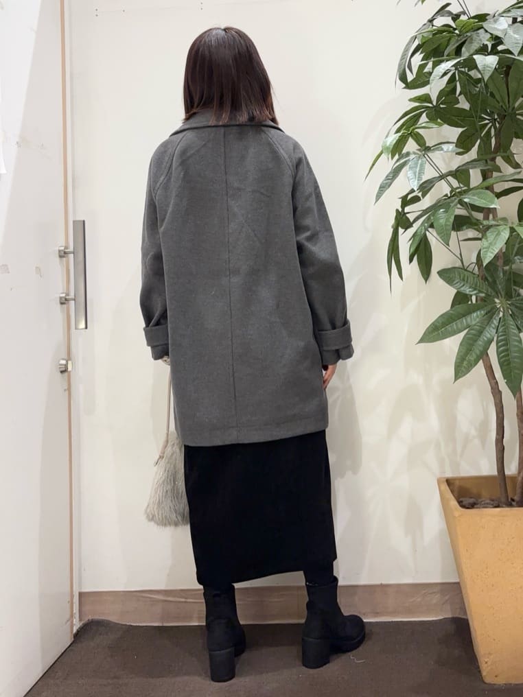 宗形さんの「SHOO･LA･RUE｜【S-LL】Iラインできれい見え モール風ナロースカート」を使ったコーディネート
