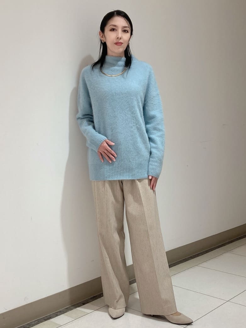 環さんの「UNTITLED｜【大人な品格/ふわふわニット】フォックスカシミヤ コクーンニット」を使ったコーディネート