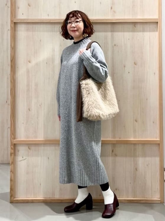 nakoさんの「THE SHOP TK｜ウール混杢調ハイネックワンピース」を使ったコーディネート