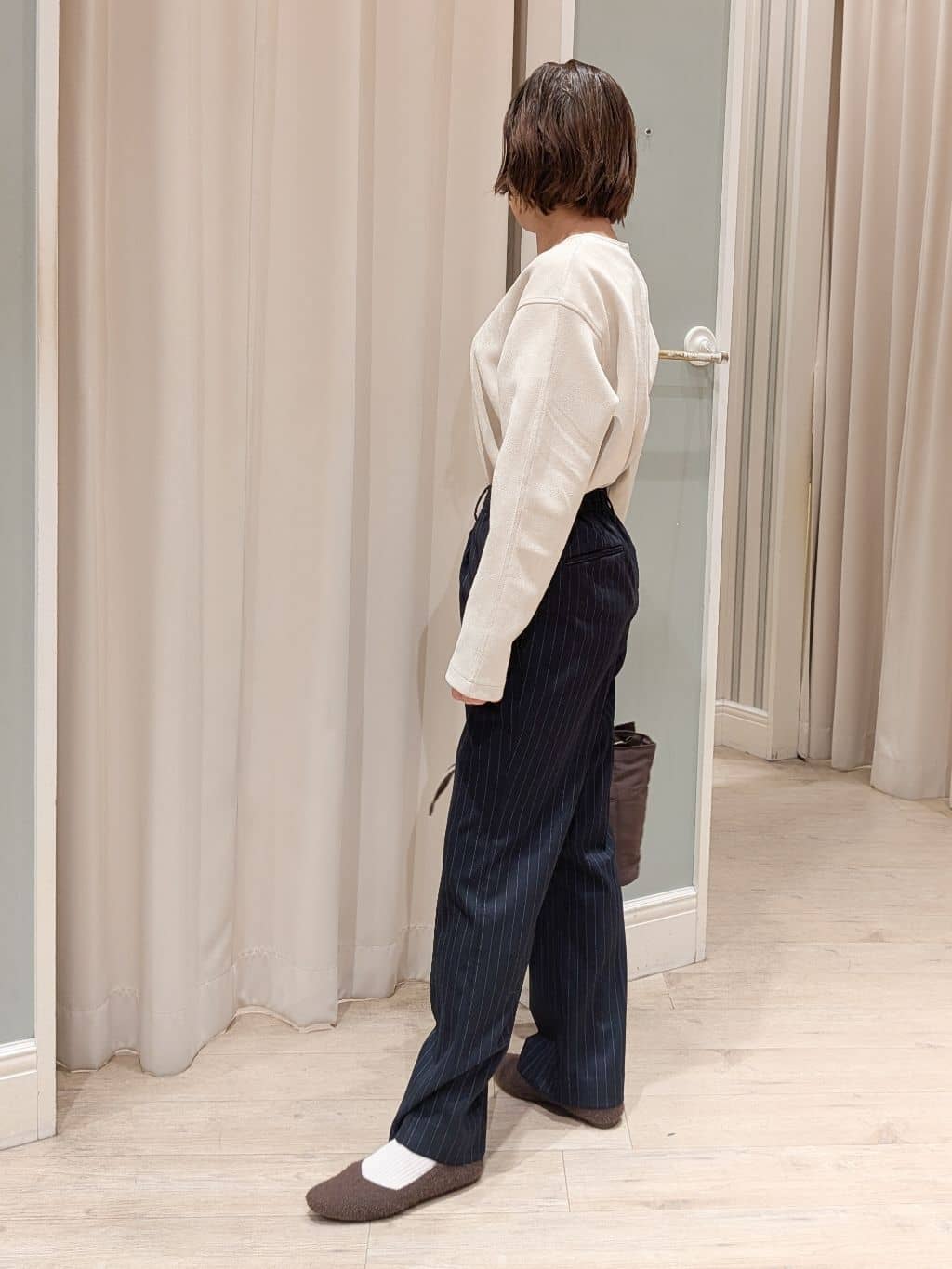 ちゃさんの「grove｜【あったか裏起毛】きれいも楽ちんも叶える、ストレッチストレートパンツ」を使ったコーディネート