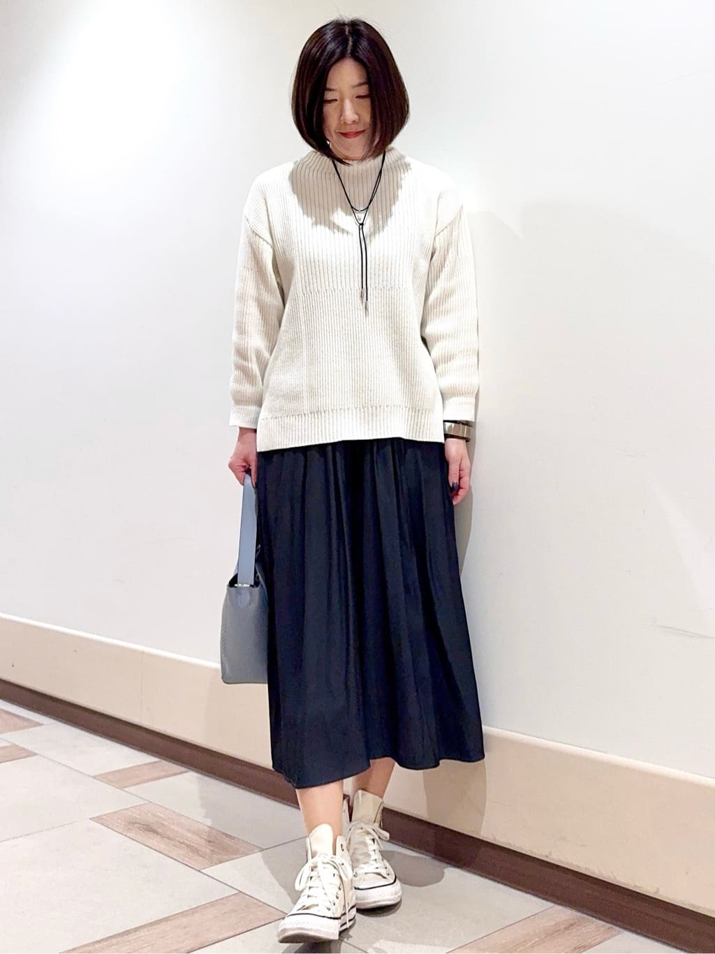 kaeさんの「Reflect｜【腰周りカバー／長め丈】モックネックニットプルオーバー」を使ったコーディネート