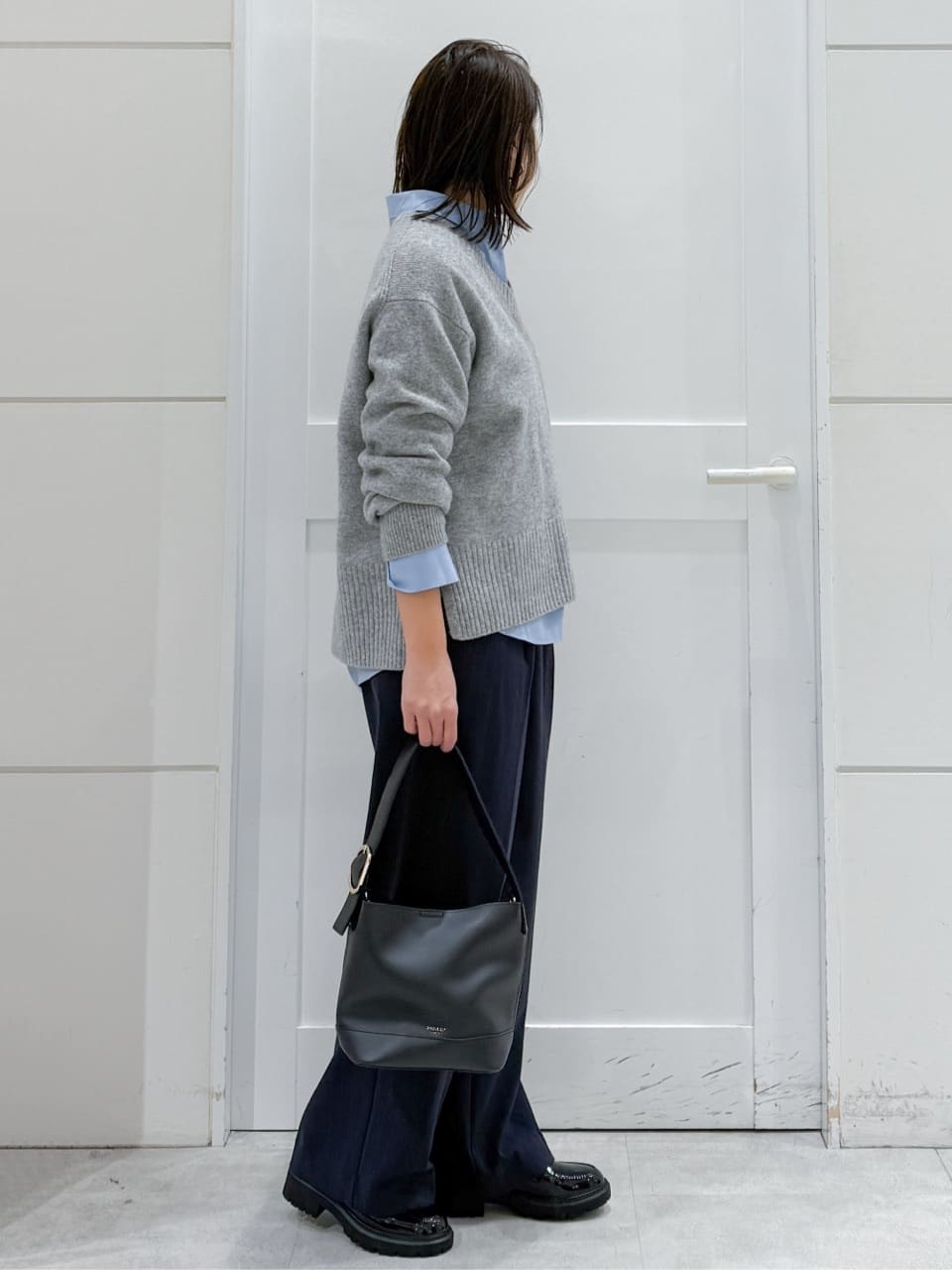 yuka.aさんの「OPAQUE.CLIP｜ポケット刺繍レギュラーカラーシャツ【洗濯機OK】」を使ったコーディネート