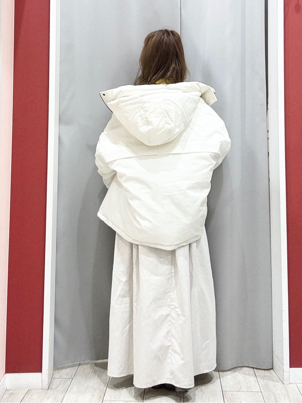 shioさんの「SHOO･LA･RUE｜【撥水/あったか】たっぷり着られる 中綿モンスターショートコート」を使ったコーディネート