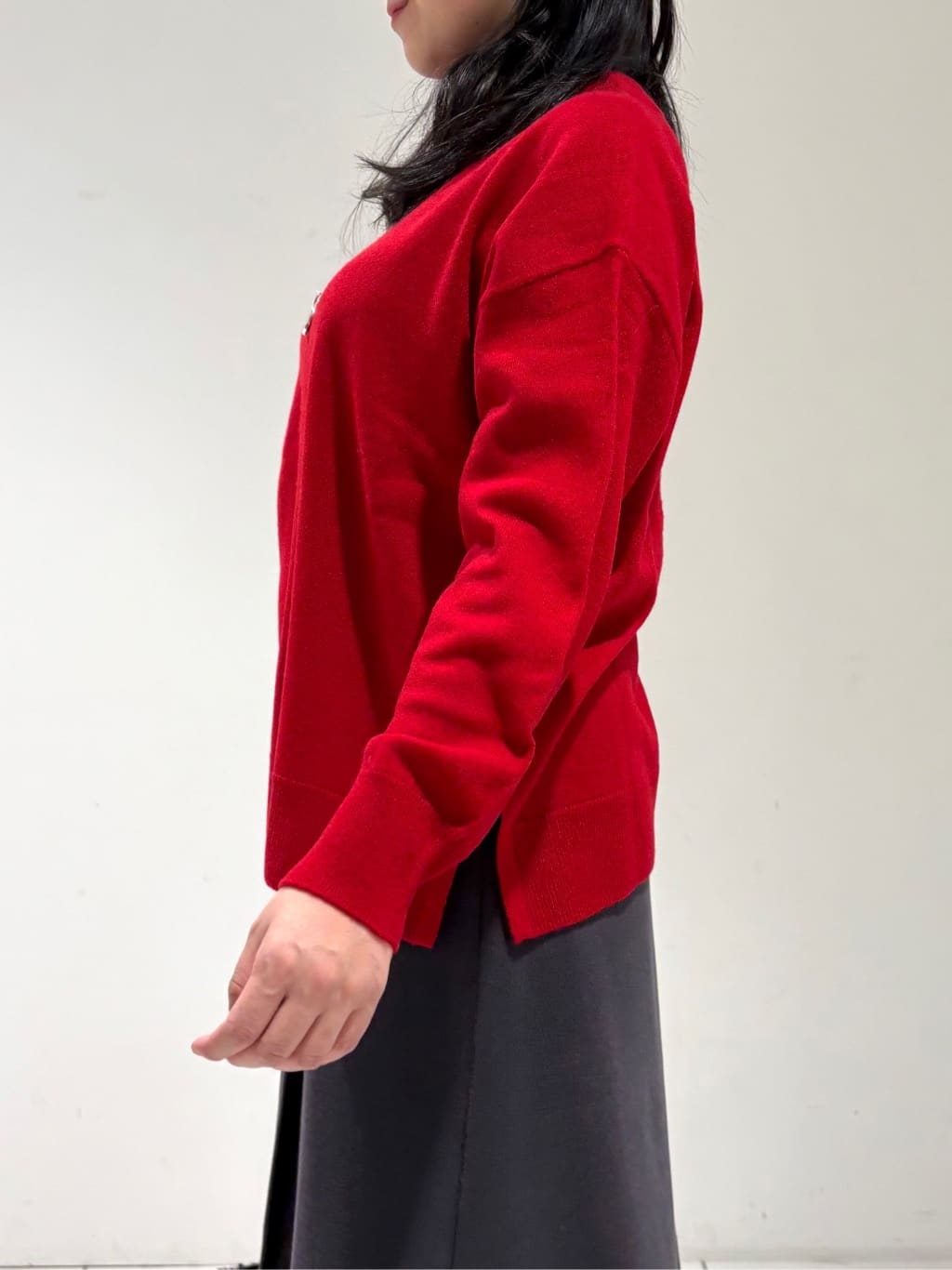 momokoさんの「INDIVI｜【洗える／カシミヤ混】ボトルネック ドルマンスリーブニット」を使ったコーディネート