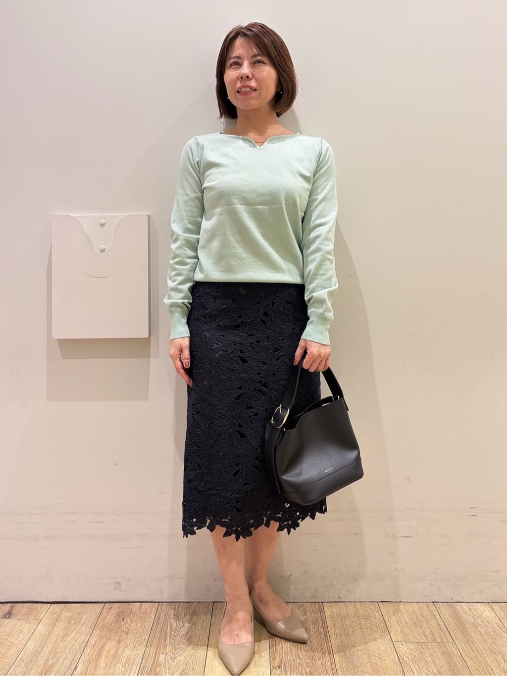 YUKOさんの「index｜ゴールドパーツ付きハートネックニット【洗濯機OK】」を使ったコーディネート