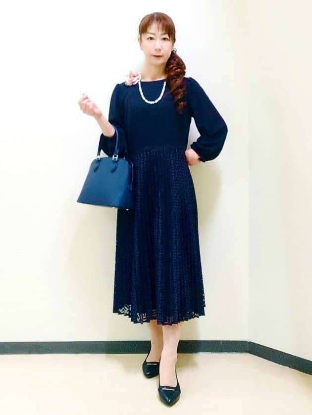 花さんの「Reflect｜【SS-4Lサイズ】シフォン&times;幾何柄レースプリーツワンピース」を使ったコーディネート