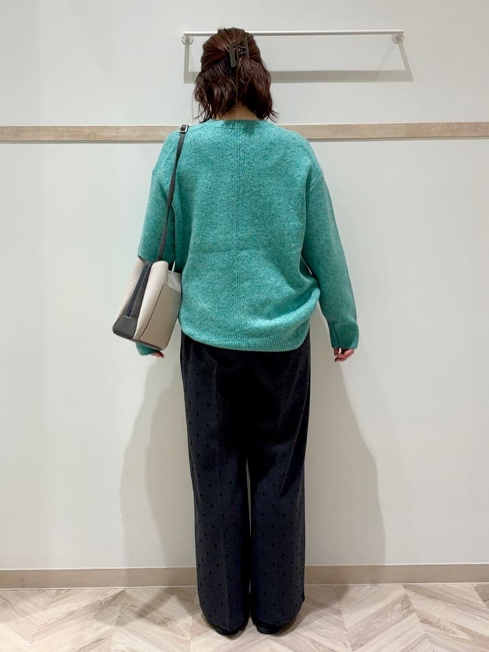 c_h_i_k_aさんの「SHOO･LA･RUE｜【S-LL】きれい見えも叶う フロッキードットワイドパンツ」を使ったコーディネート
