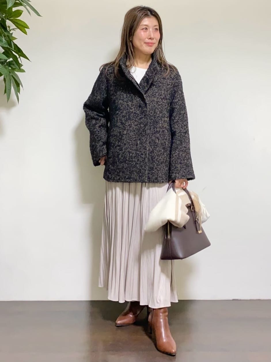 tomoさんの「UNTITLED｜【ふわふわニット/前後2WAY】フォックスカシミヤカーディガン」を使ったコーディネート