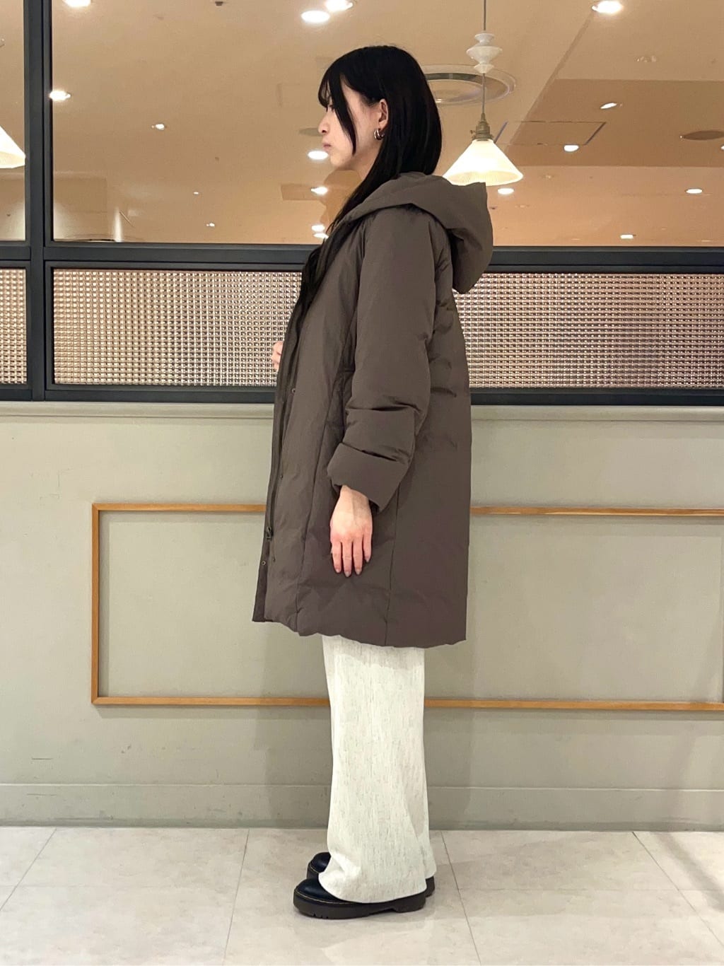 kumiさんの「INDIVI｜【冬ニット人気NO．1！／カシミヤ混】ミドルゲージハイネックニット」を使ったコーディネート