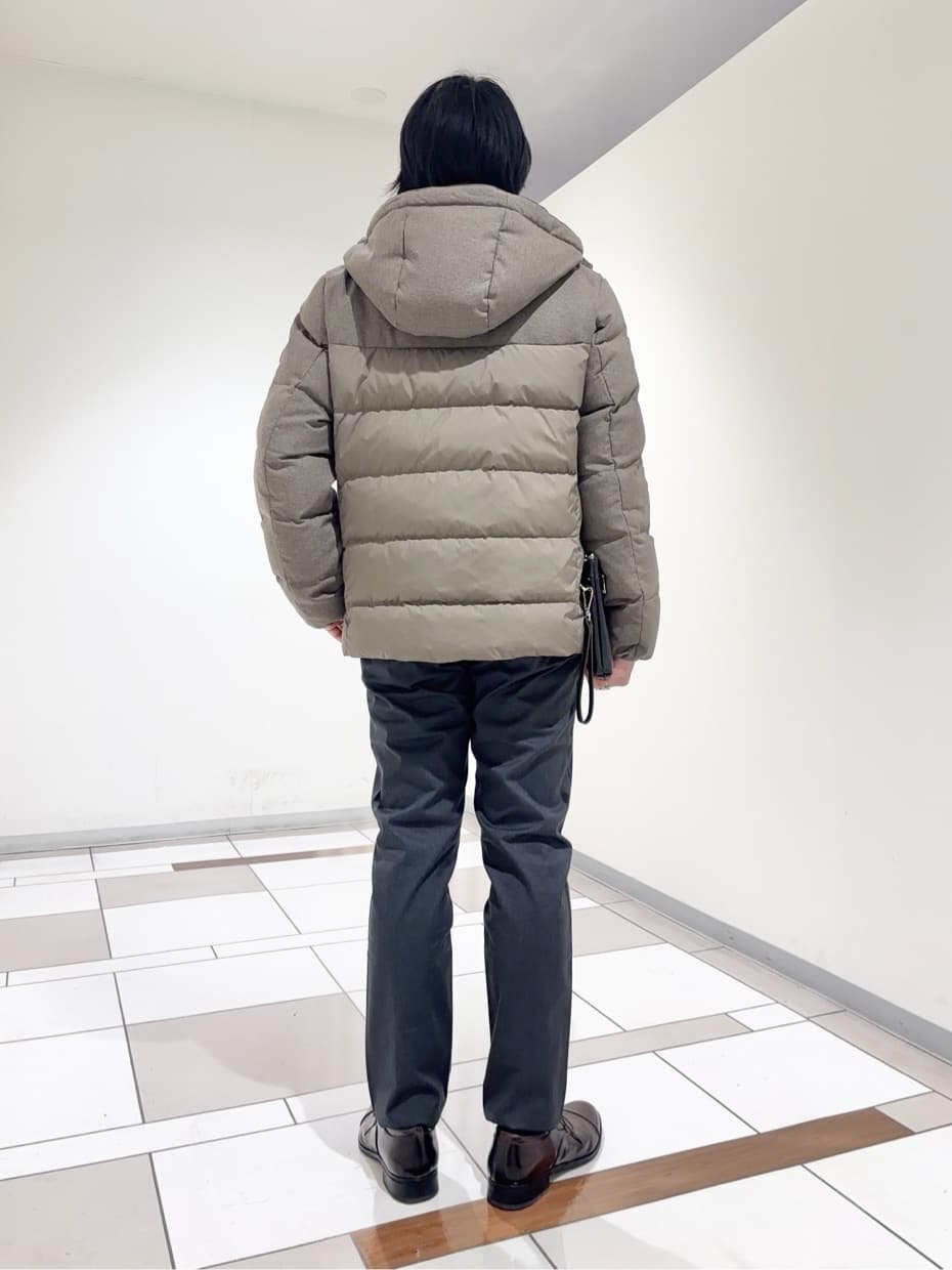 及川さんの「TAKEO KIKUCHI｜カラーコンビ ダウンブルゾン」を使ったコーディネート