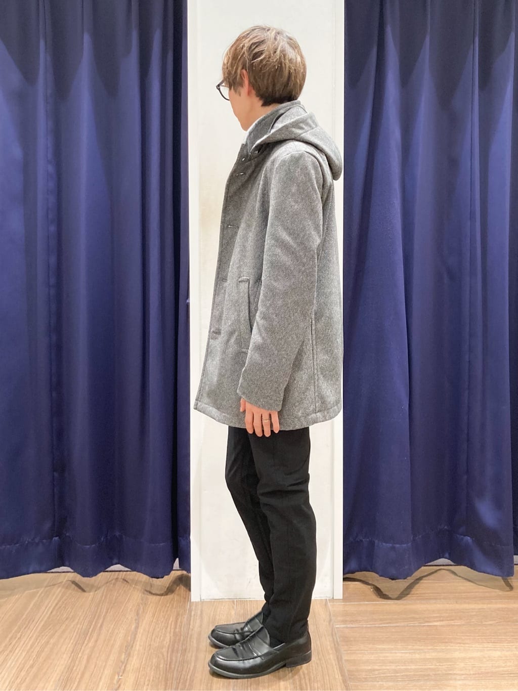 つーじーさんの「THE SHOP TK｜【冬のビジネスシーンに最適】シルキーモックネックニット　洗濯機OK」を使ったコーディネート