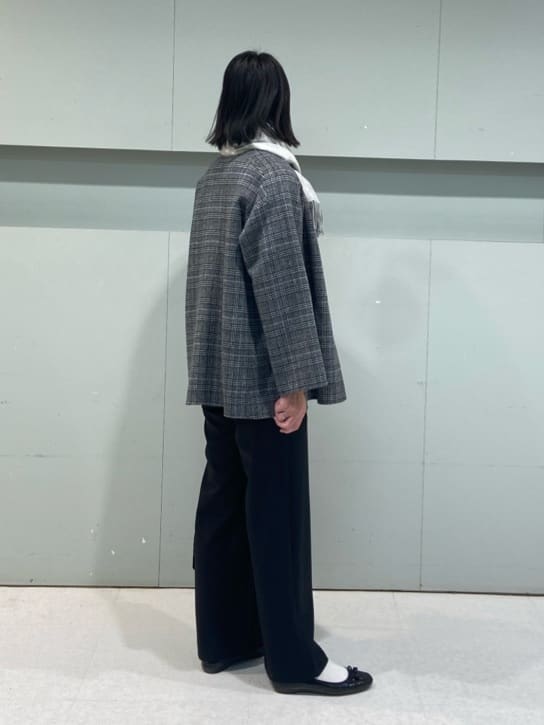 hitomiさんの「UNTITLED｜【ミディ丈/軽やか】セミラグランリバー コート」を使ったコーディネート