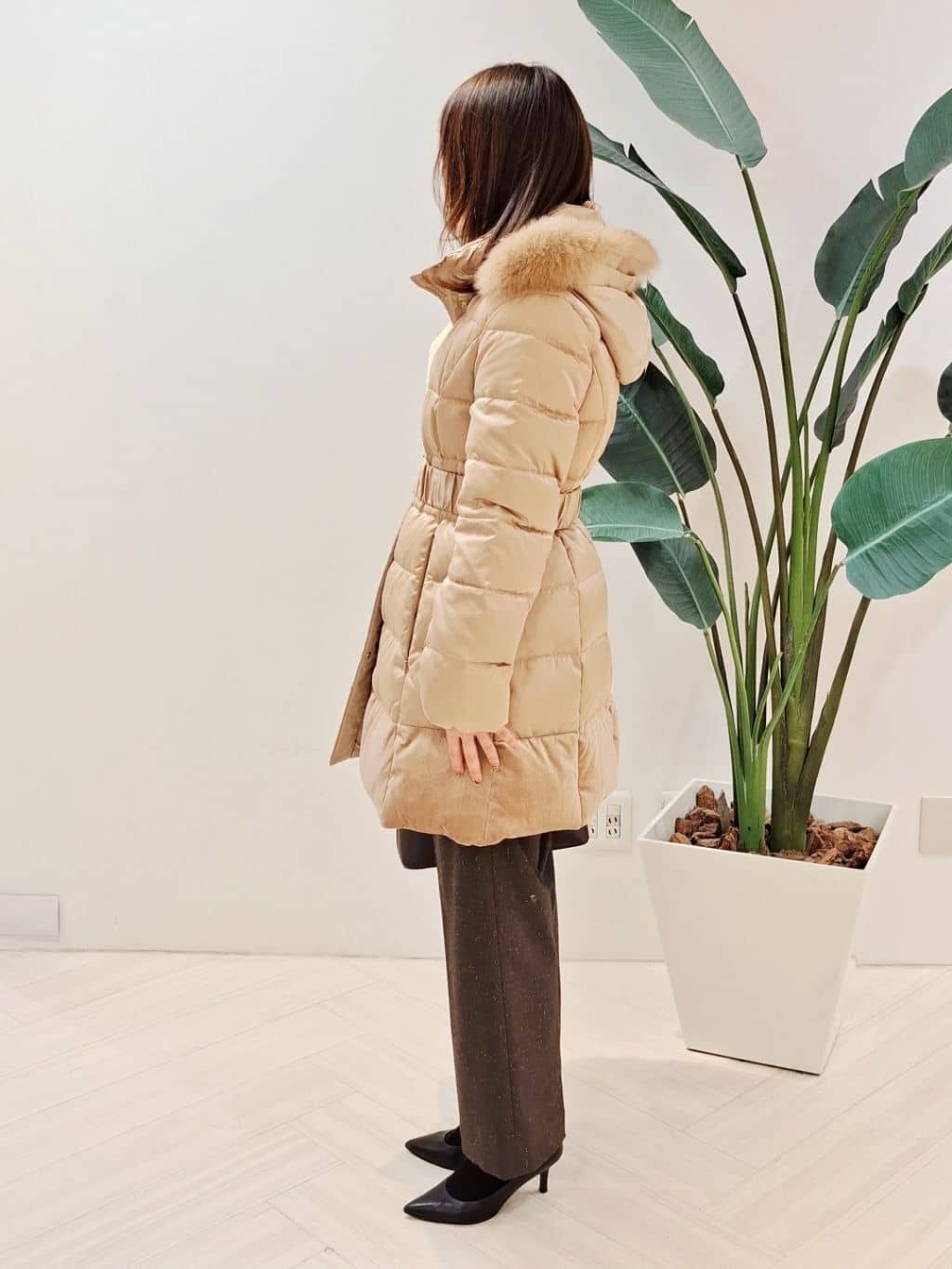 YuKaRiさんの「UNTITLED｜【ミディ丈】ベルト付ダウンコート」を使ったコーディネート