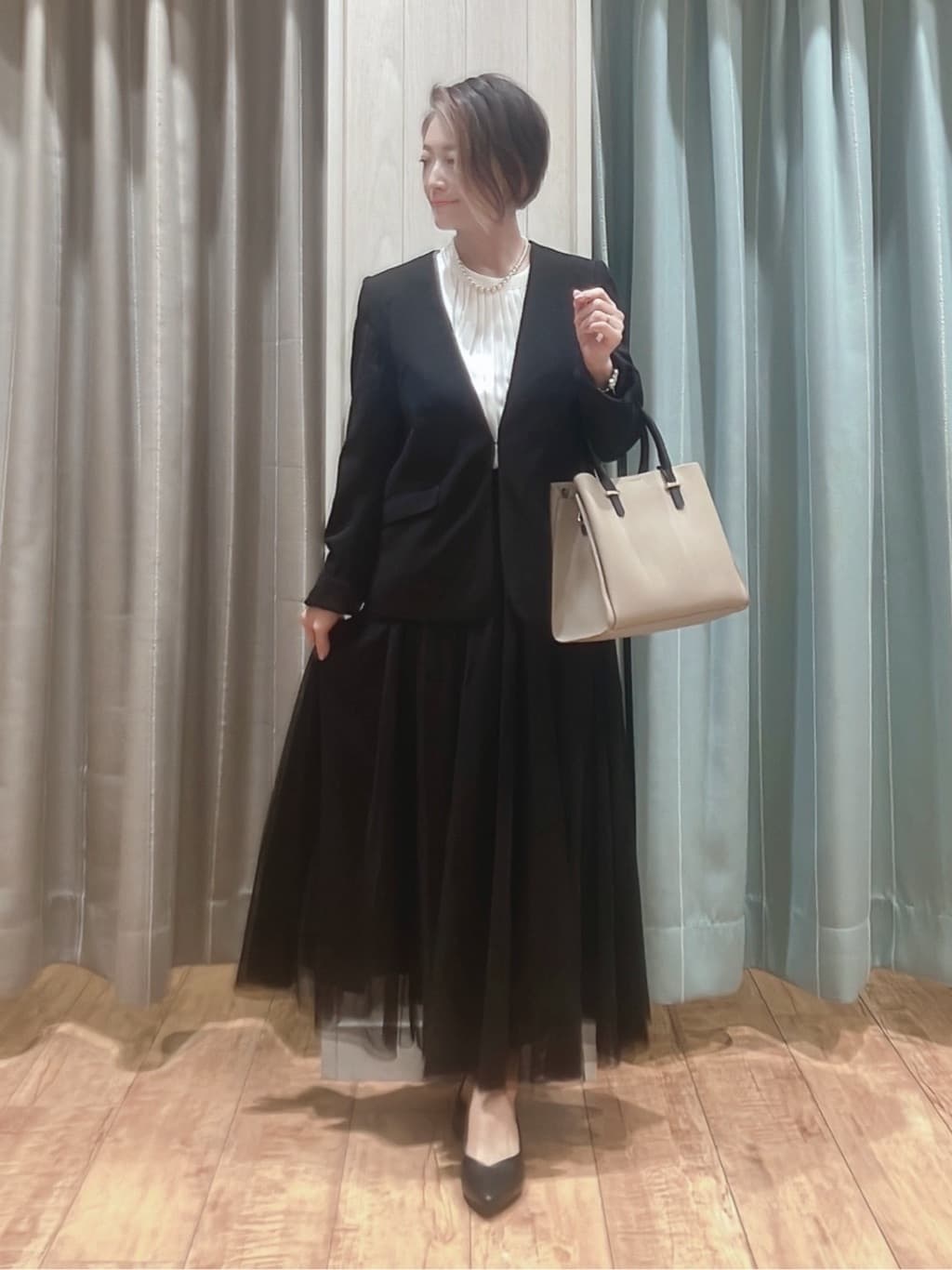 aaamiさんの「SHOO･LA･RUE｜【洗濯機可】セレモニーからデイリーまで ふんわり軽やか チュールギャザースカート」を使ったコーディネート