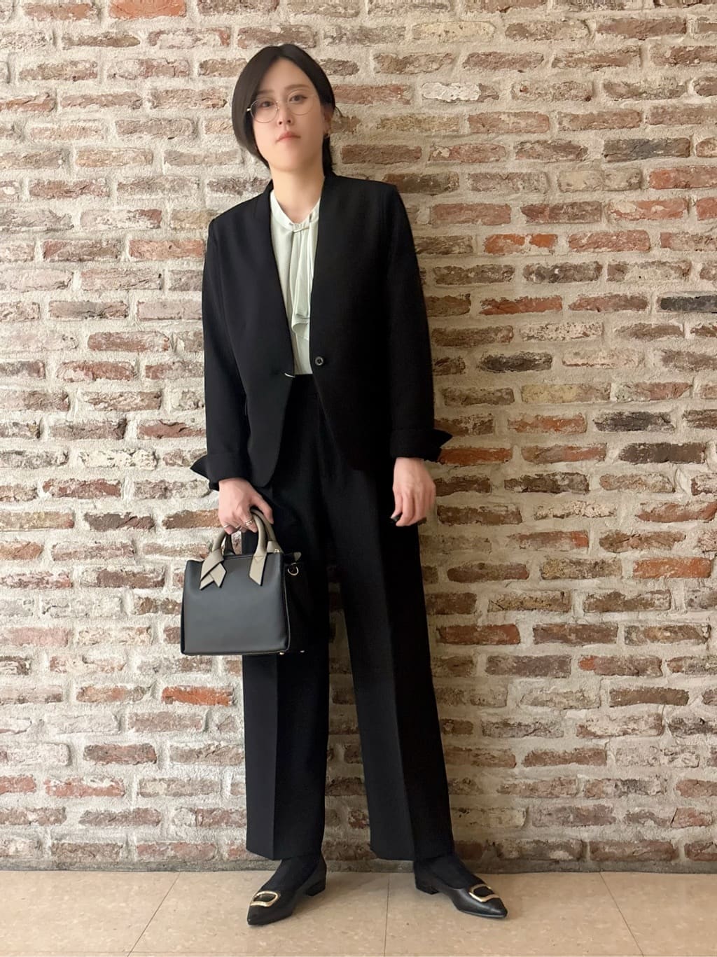 しばさんの「THE SHOP TK｜【通勤スタイルに】ダブルクロス ノーカラージャケット/セットアップ可」を使ったコーディネート