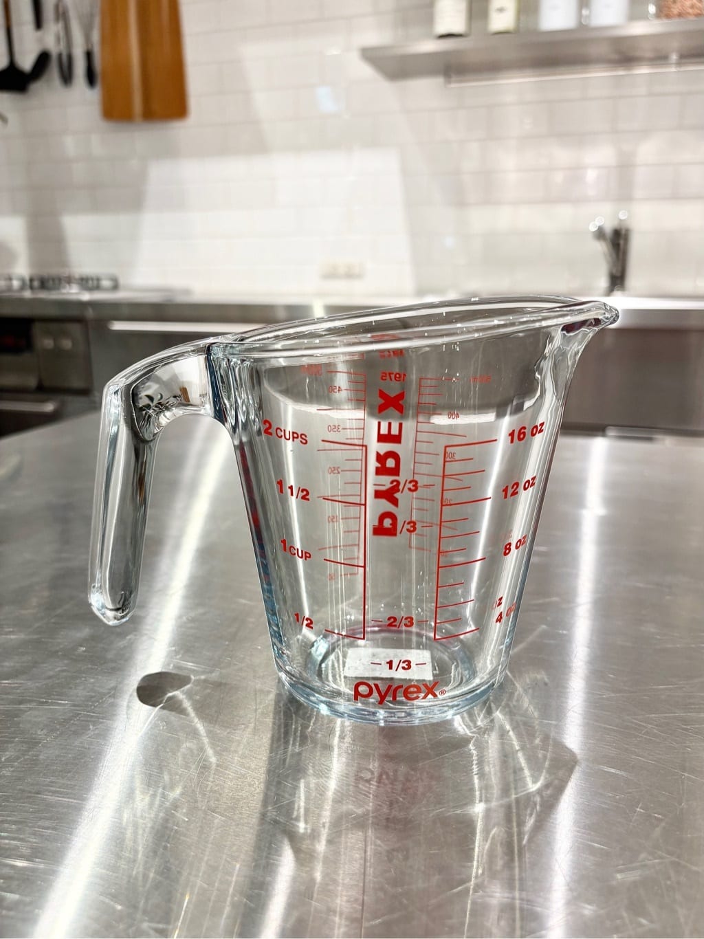 muuさんの「212 KITCHEN STORE｜メジャーカップ500ml レトロエディション1975 ＜Pyrex パイレックス＞」を使ったコーディネート