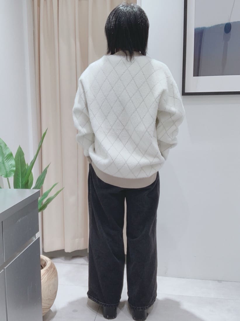 坂。さんの「THE SHOP TK｜配色シャギーニットカーディガン ユニセックスでおすすめ！」を使ったコーディネート