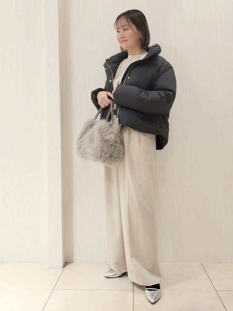 naokoさんの「UNTITLED｜【アンサンブル可/洗える】シルクウールカシミヤ ドルマンスリーブニット」を使ったコーディネート
