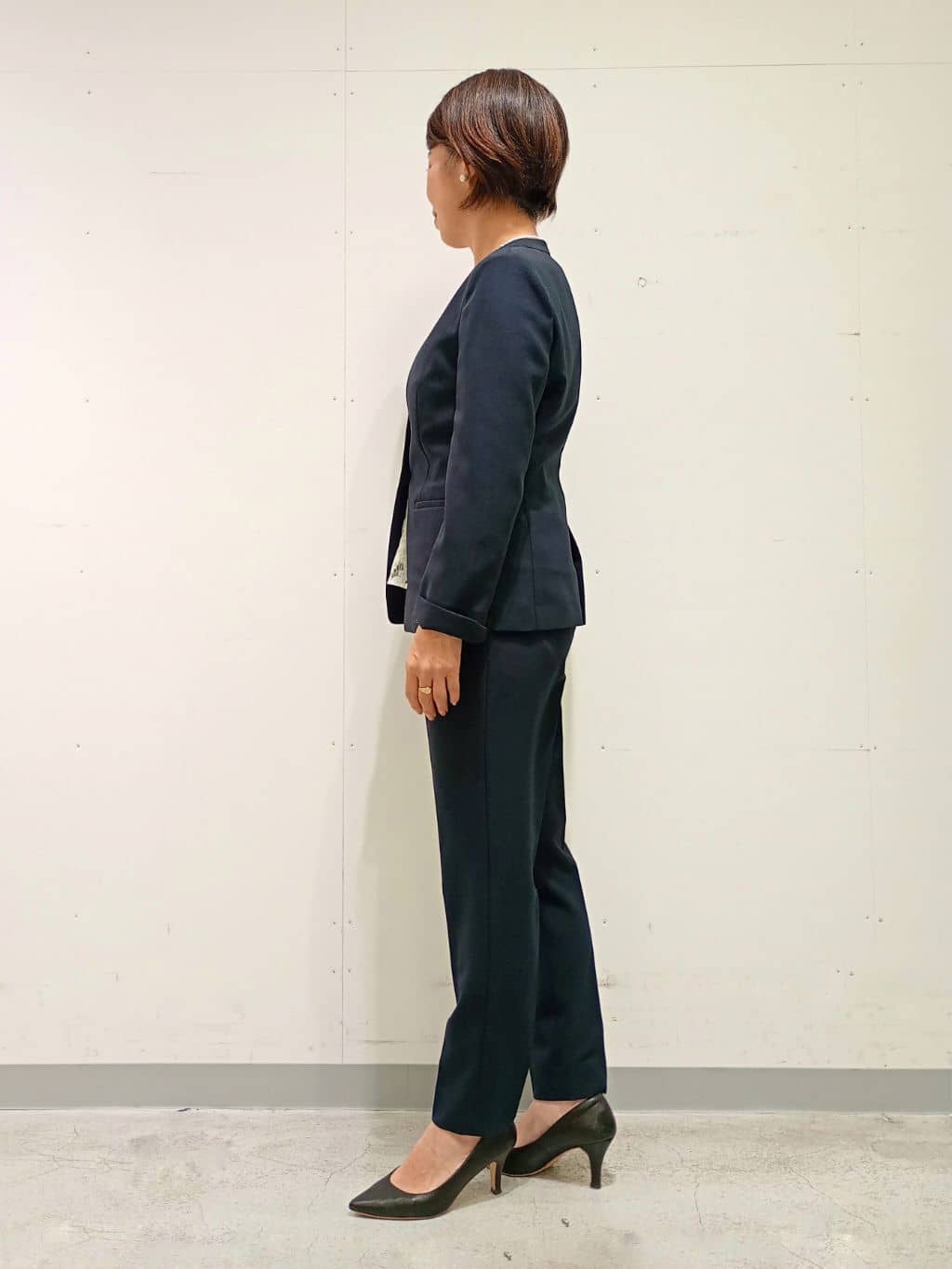 Kさんの「INDIVI｜【定番スーツ／UVケア／洗える】ウール調ノーカラージャケット」を使ったコーディネート