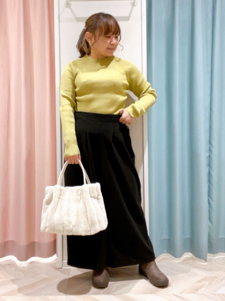 kitaさんの「SHOO･LA･RUE｜【撥水/洗える】ショートフーディーダウン」を使ったコーディネート