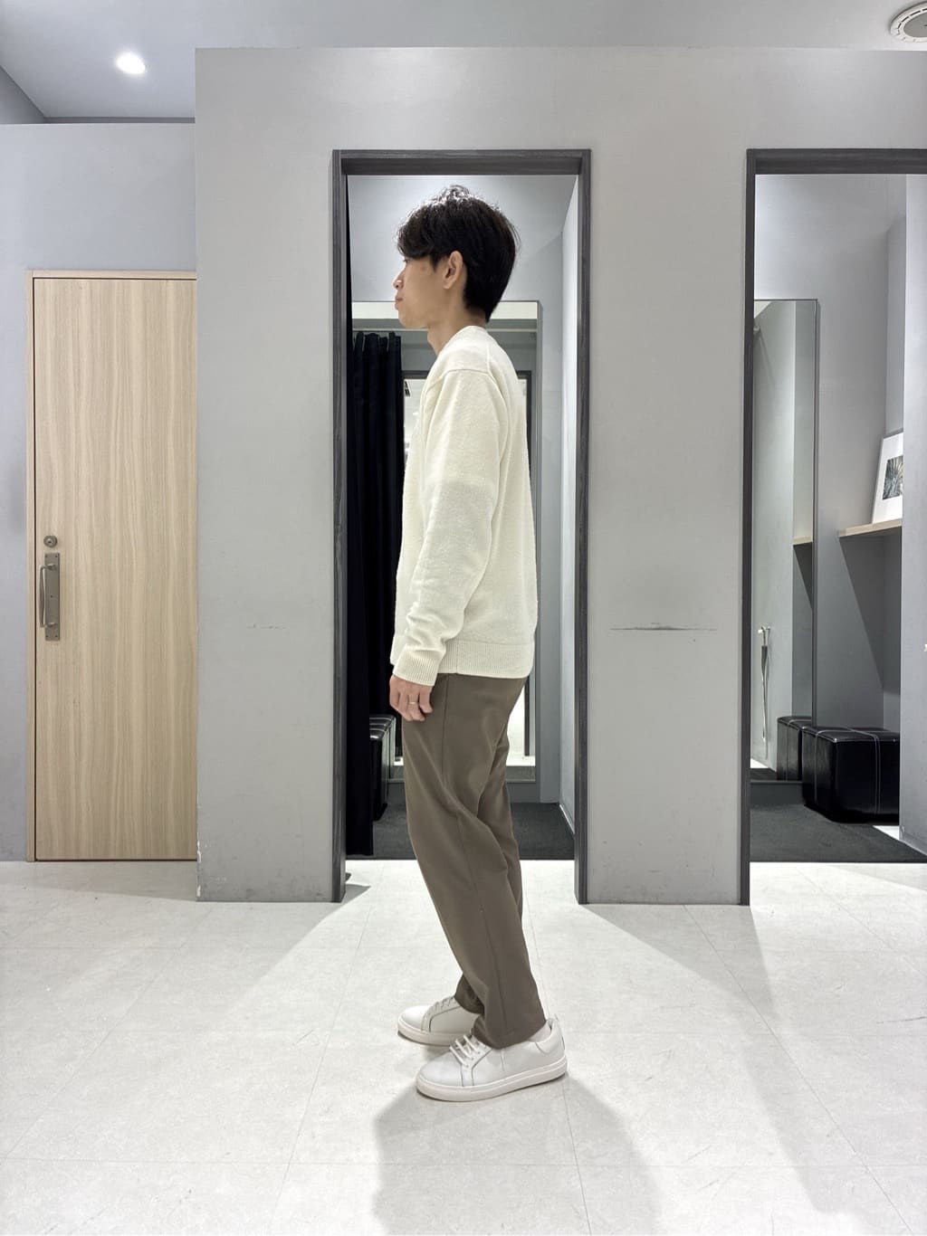 わいずみさんの「TAKEO KIKUCHI｜カシミヤブレンド ビーバー調ピンヘッドスタンドカラーコート」を使ったコーディネート
