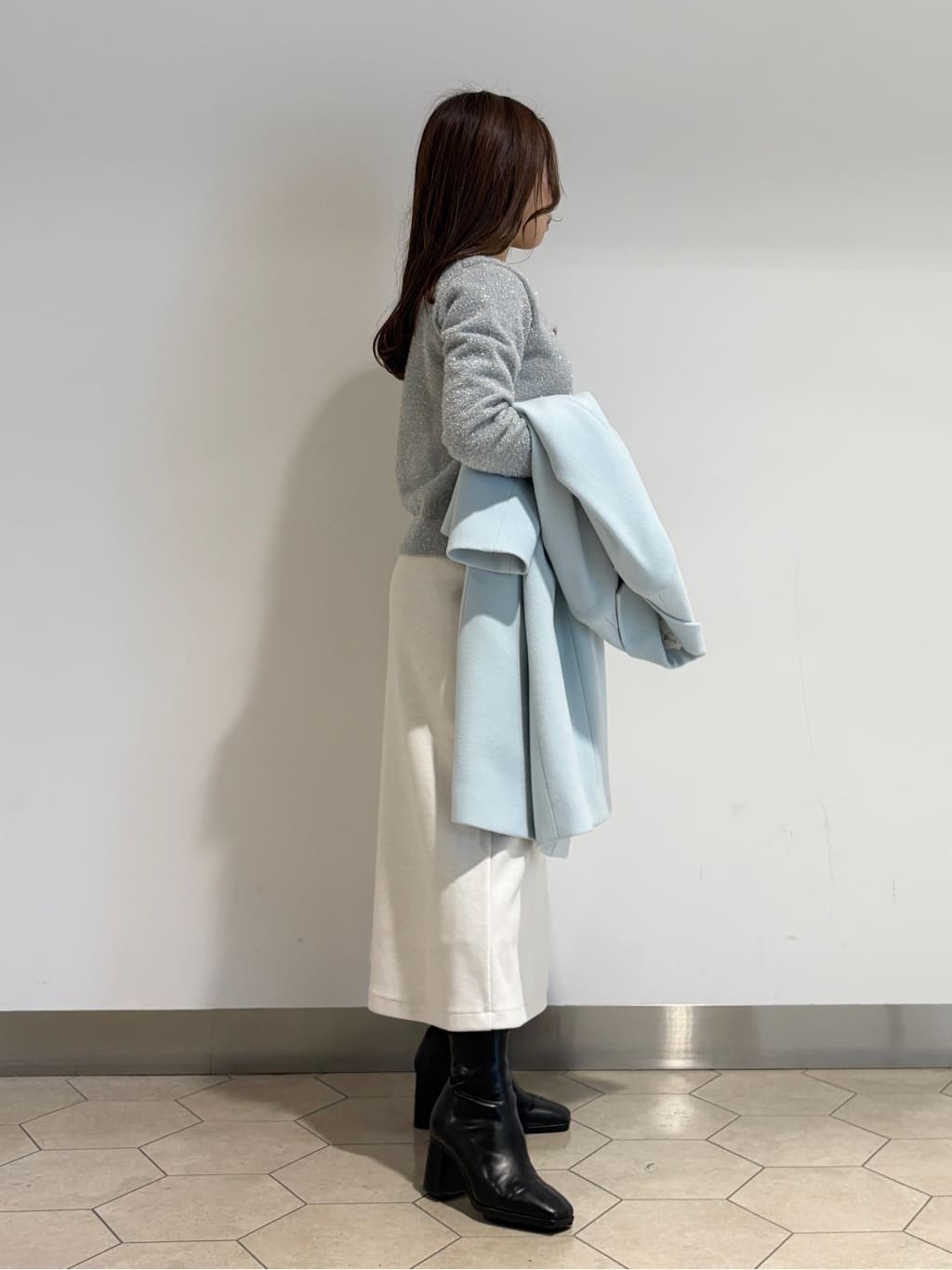kahoさんの「INDIVI｜【洗える】ラメニットカーディガン」を使ったコーディネート