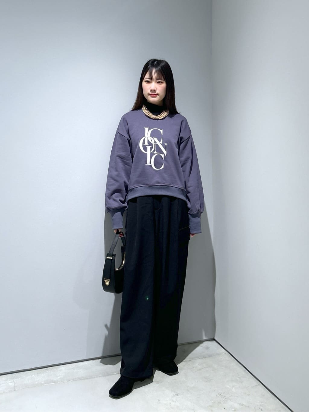 Renoさんの「INDIVI｜シグネチャータートルシアーロンT」を使ったコーディネート