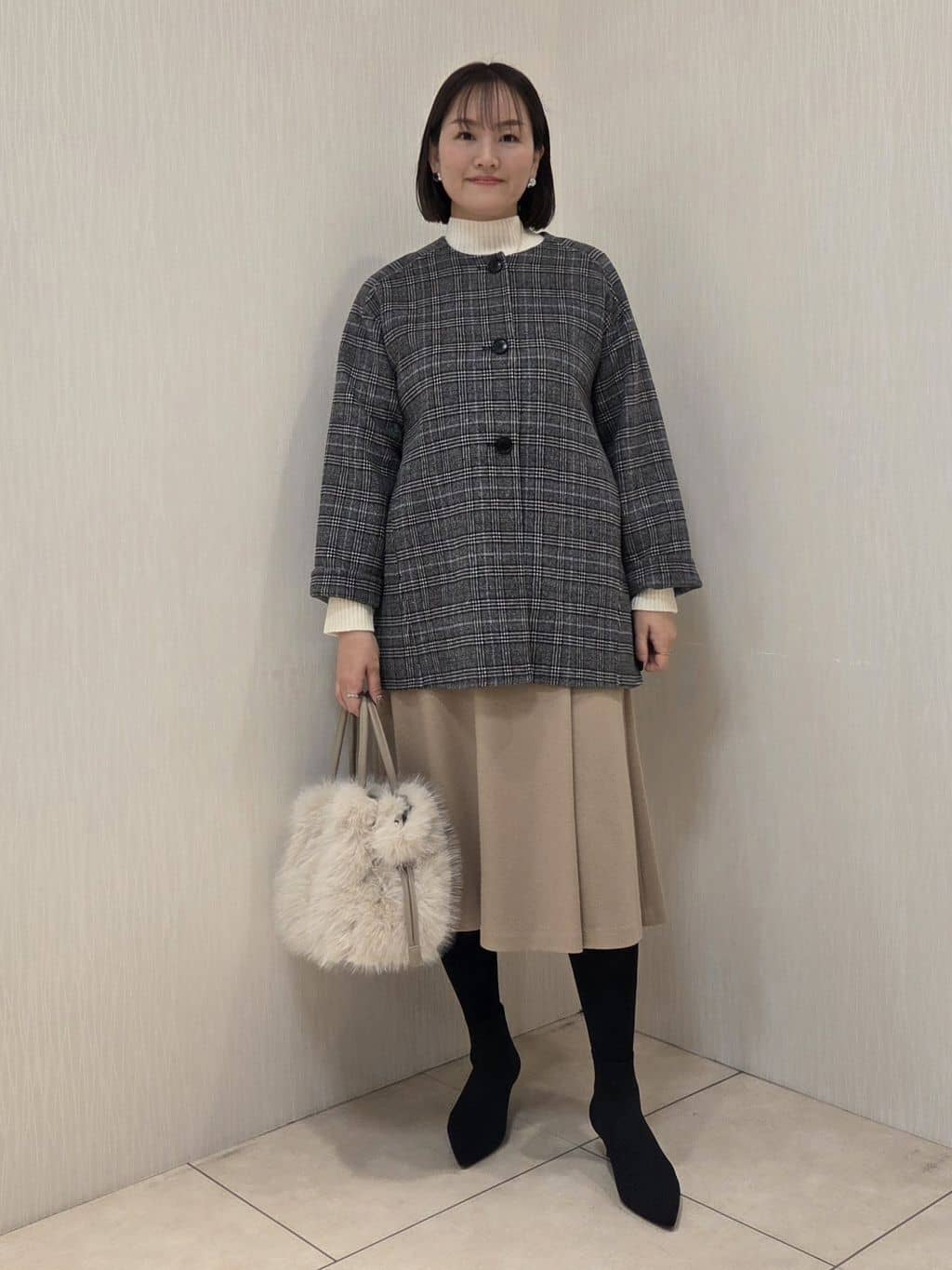 naokoさんの「UNTITLED｜【ミディ丈/軽やか】セミラグランリバー コート」を使ったコーディネート