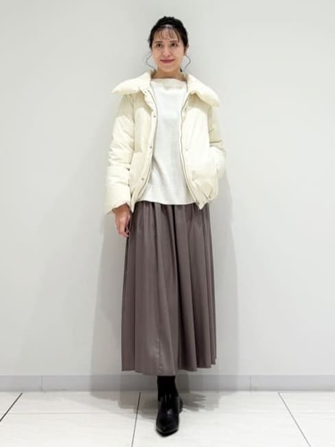 kayoさんの「INDIVI｜【撥水／洗える／デザイン衿】ステッチレス ショートダウンコート」を使ったコーディネート
