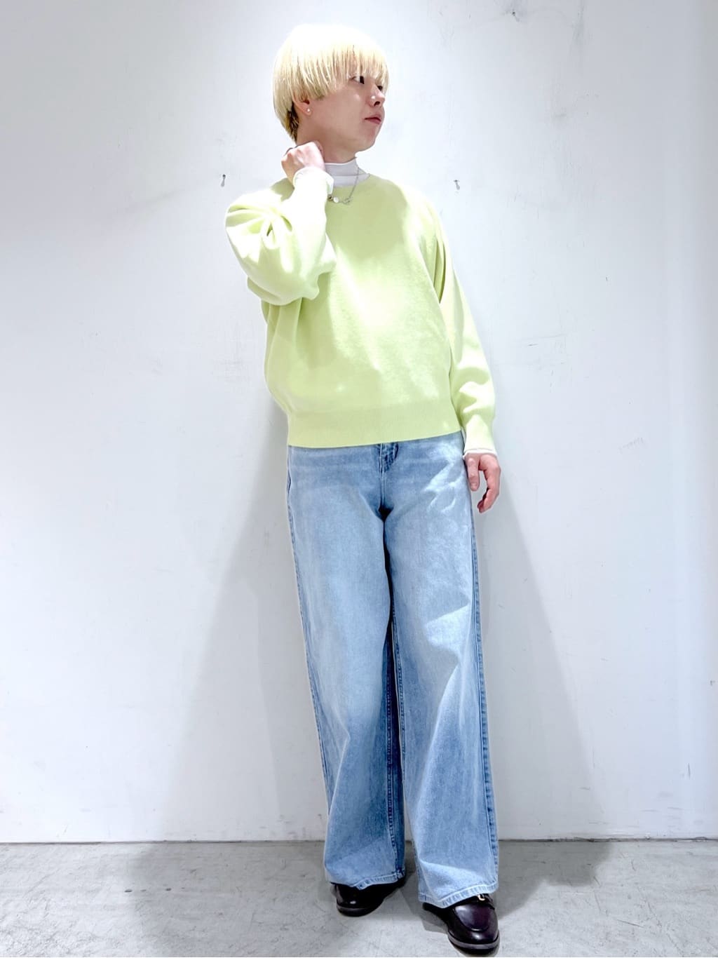 JINさんの「OPAQUE.CLIP｜シアーハイネックトップス【洗濯機OK】」を使ったコーディネート