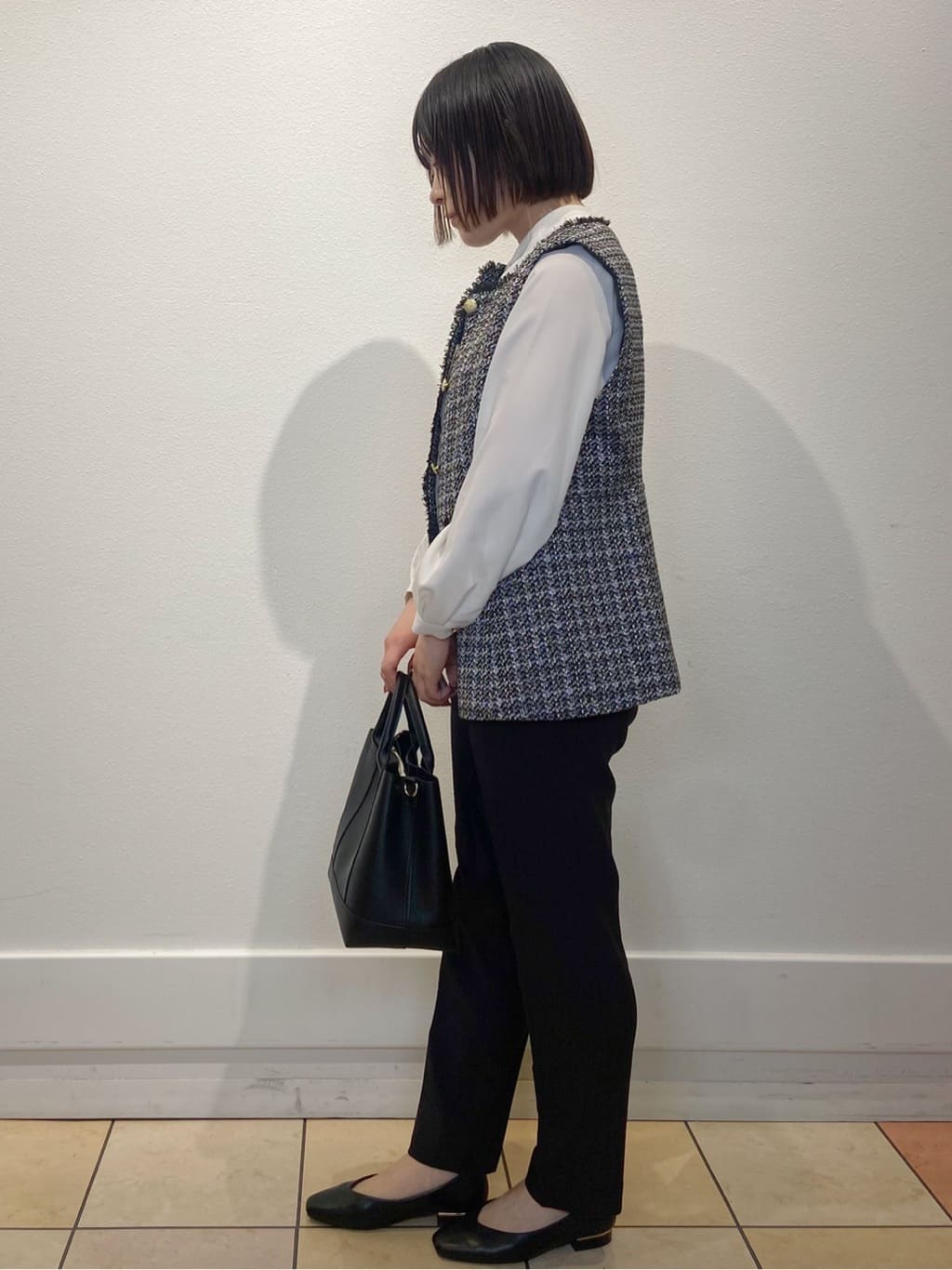kimiさんの「index｜ファンシーツイードペプラムジレ【洗える】」を使ったコーディネート