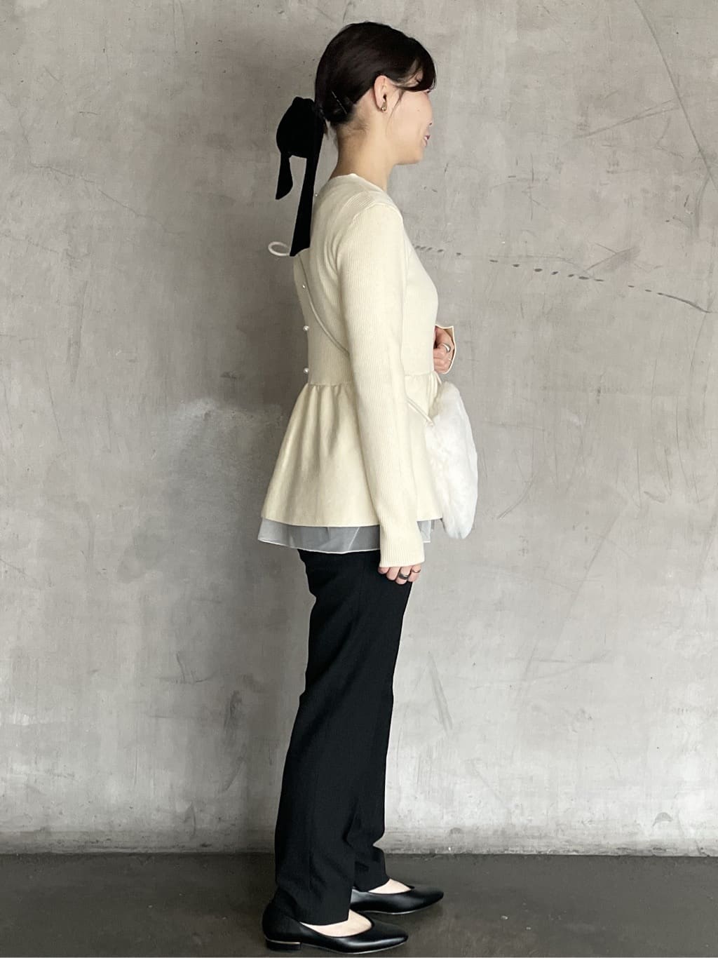 tomokoさんの「OPAQUE.CLIP｜【抗菌防臭加工／生活防水】メタルパーツVフラットパンプス」を使ったコーディネート