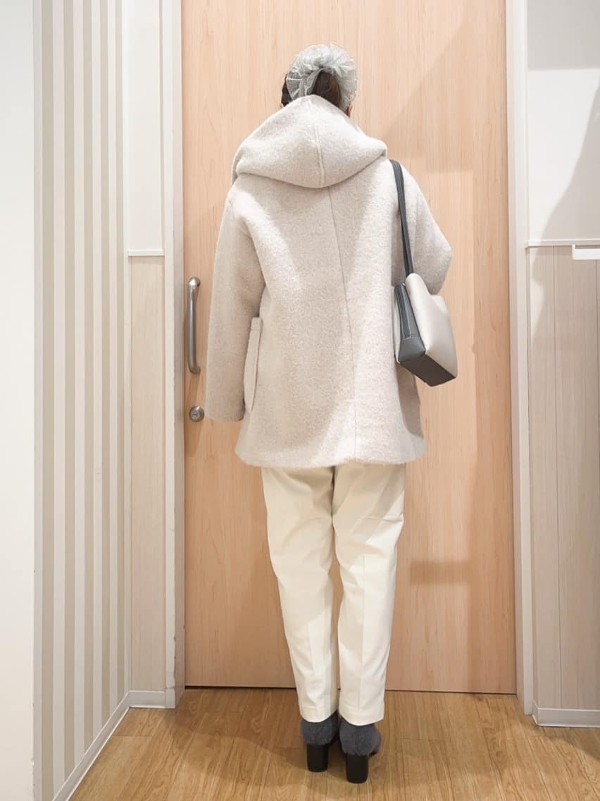 natsumiさんの「SHOO･LA･RUE｜【洗濯機可/S-LL】すっきり上品に ベーシックテーパードパンツ」を使ったコーディネート