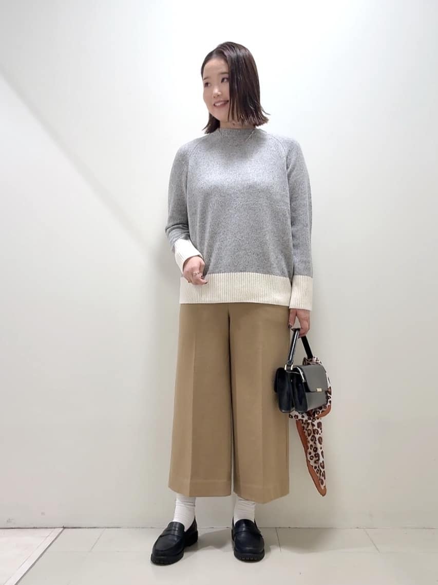 YUIさんの「UNTITLED｜【重ね着もおすすめ/洗える】ウールカシミヤ クルーネックニット」を使ったコーディネート