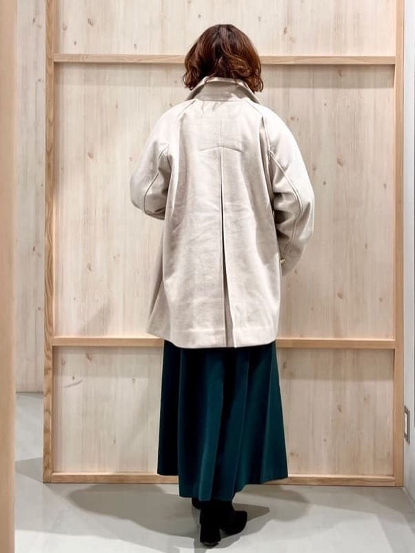 nakoさんの「THE SHOP TK｜クラシカルな装い ウールライクスタンドカラーコート」を使ったコーディネート
