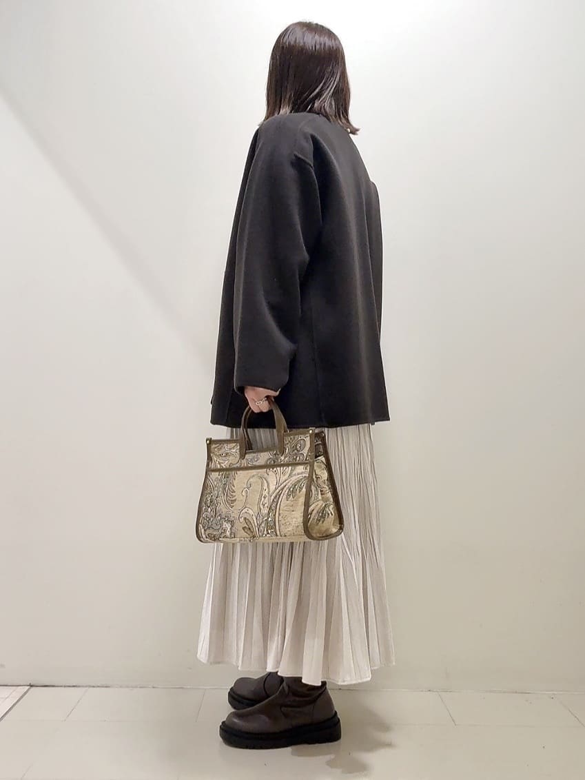 YUIさんの「UNTITLED｜【ミディ丈/軽やか】セミラグランリバー コート」を使ったコーディネート