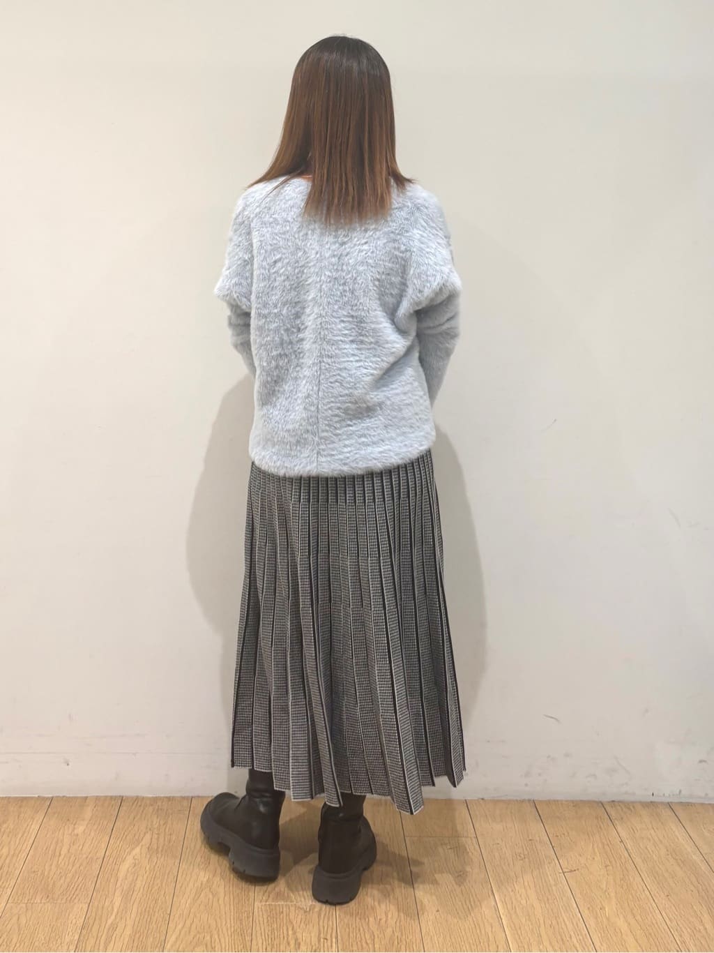 mikkoさんの「INDIVI｜【洗える／SETUP可能】ジャカードニット プリーツスカート」を使ったコーディネート