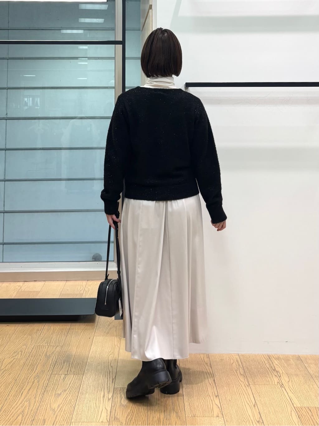 asamiさんの「INDIVI｜【洗える】ラメニットカーディガン」を使ったコーディネート