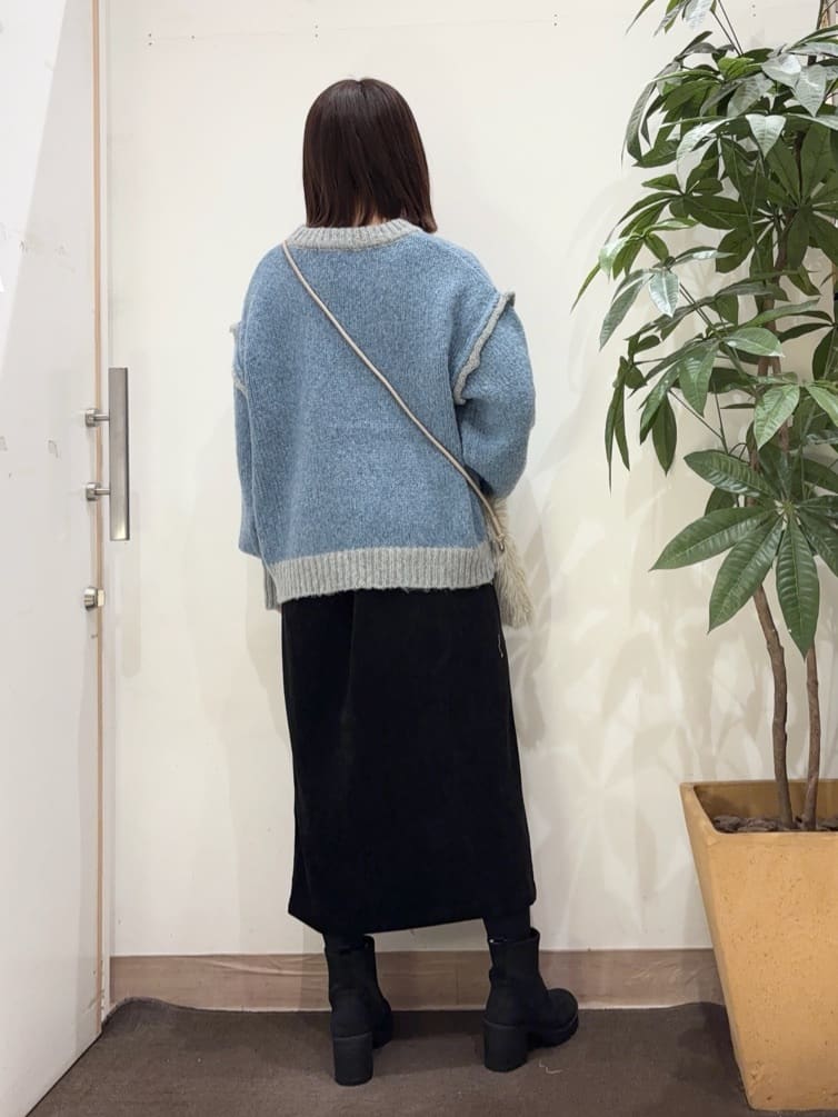 宗形さんの「SHOO･LA･RUE｜【S-LL】Iラインできれい見え モール風ナロースカート」を使ったコーディネート