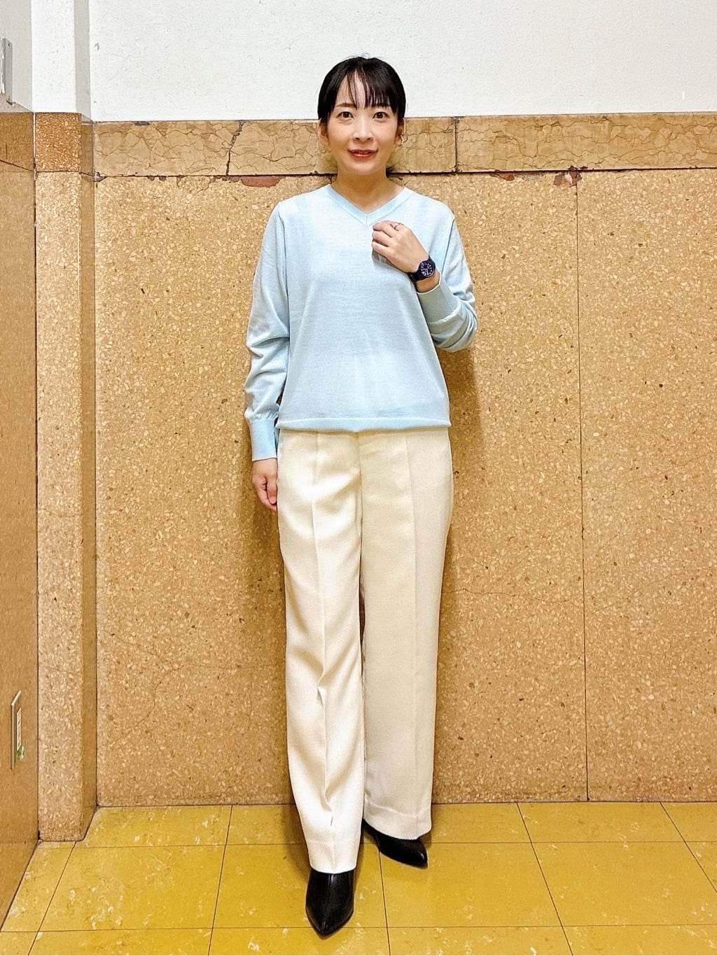 hattoriさんの「INDIVI｜【名品／撥水／抗菌防臭】ショート丈リサイクルダウンコート」を使ったコーディネート