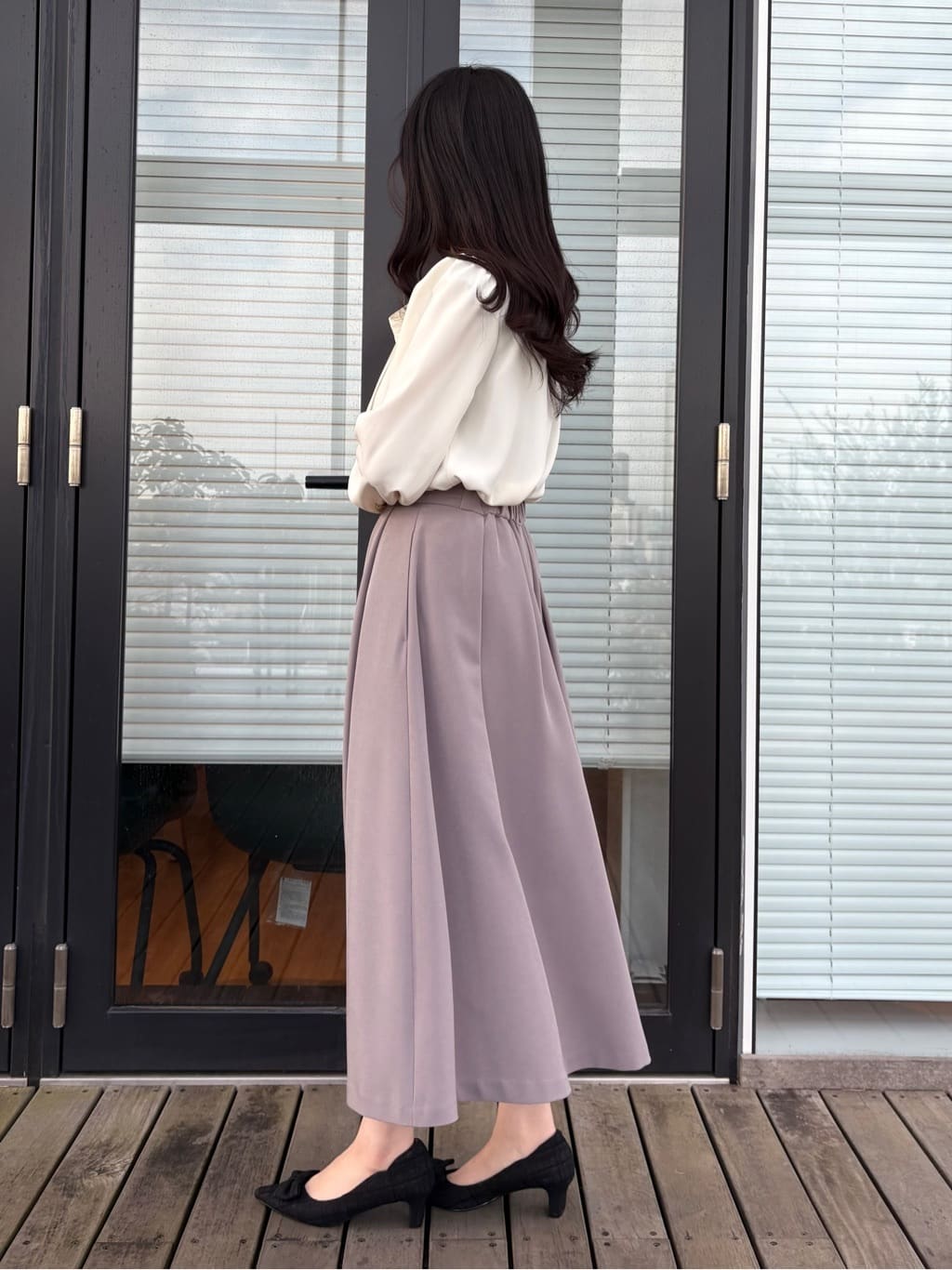 AOIさんの「Couture brooch｜【ハレの日・通勤】配色タックタイブラウス」を使ったコーディネート